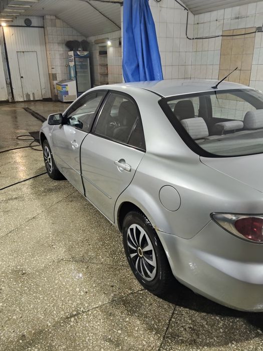Мазда 6  2003 року