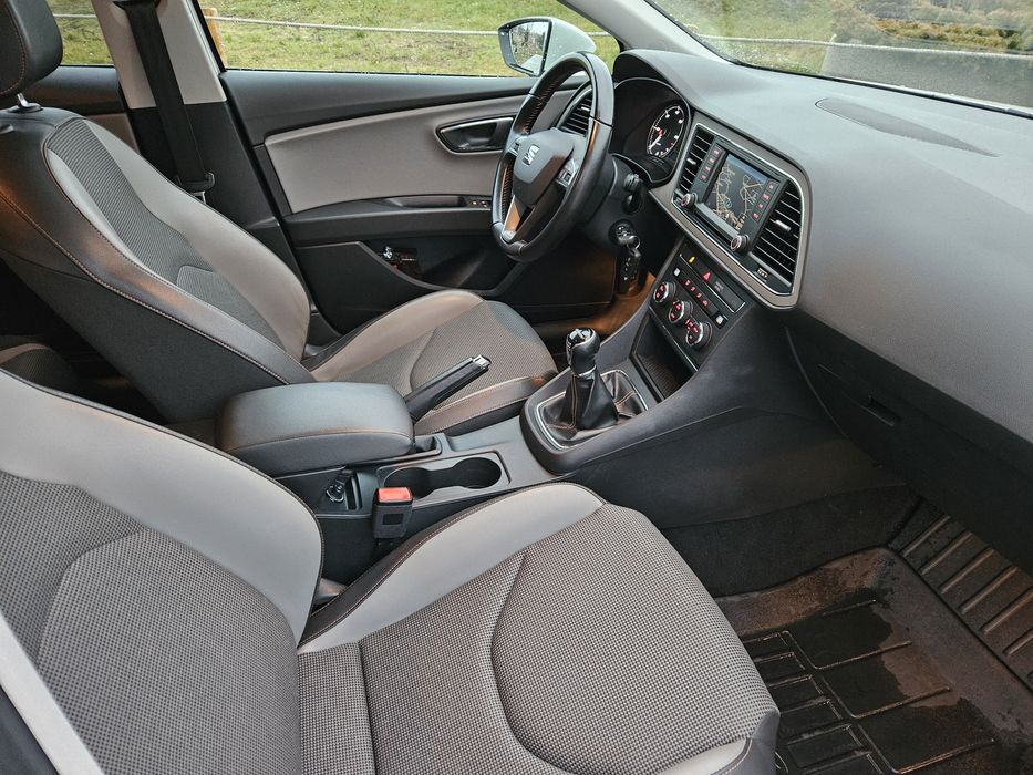 Piękny Seat Leon X-PERIENCE 1.6 TDI led alus 18