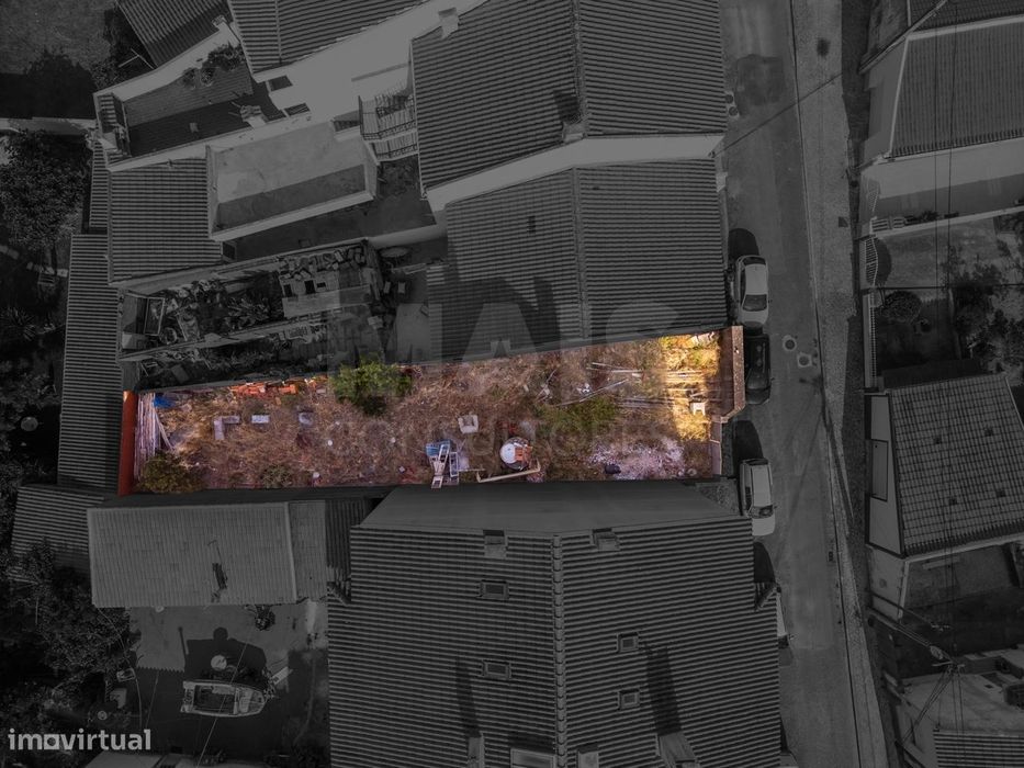 Terreno Urbano no Centro da Foz do Arelho | 240 m² | Implantação at...