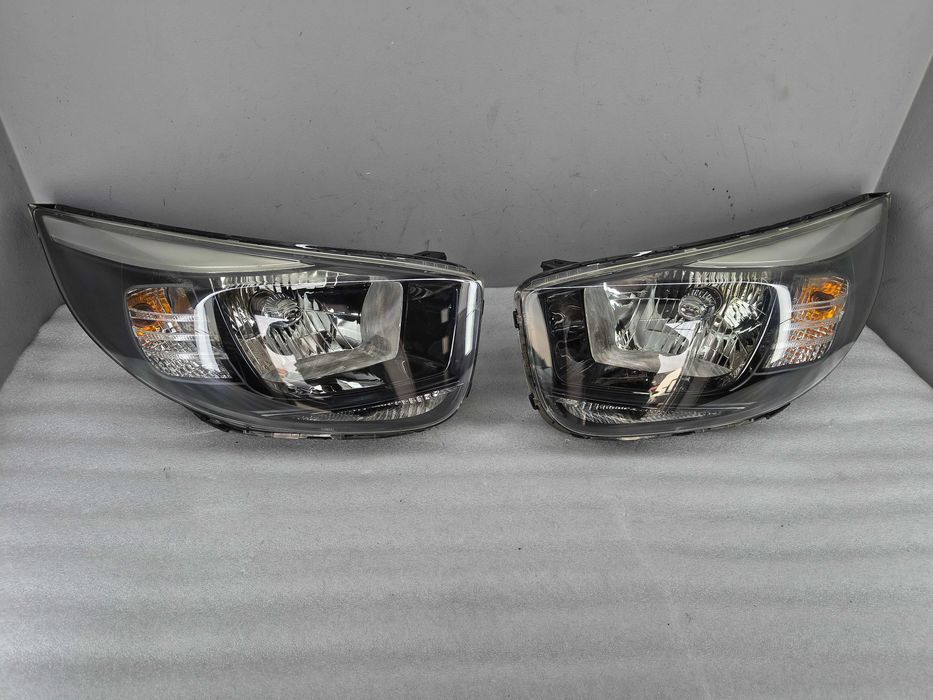 Komplet Lamp Przód Kia Picanto III 3 17-20 Oryginał EU Reflektor