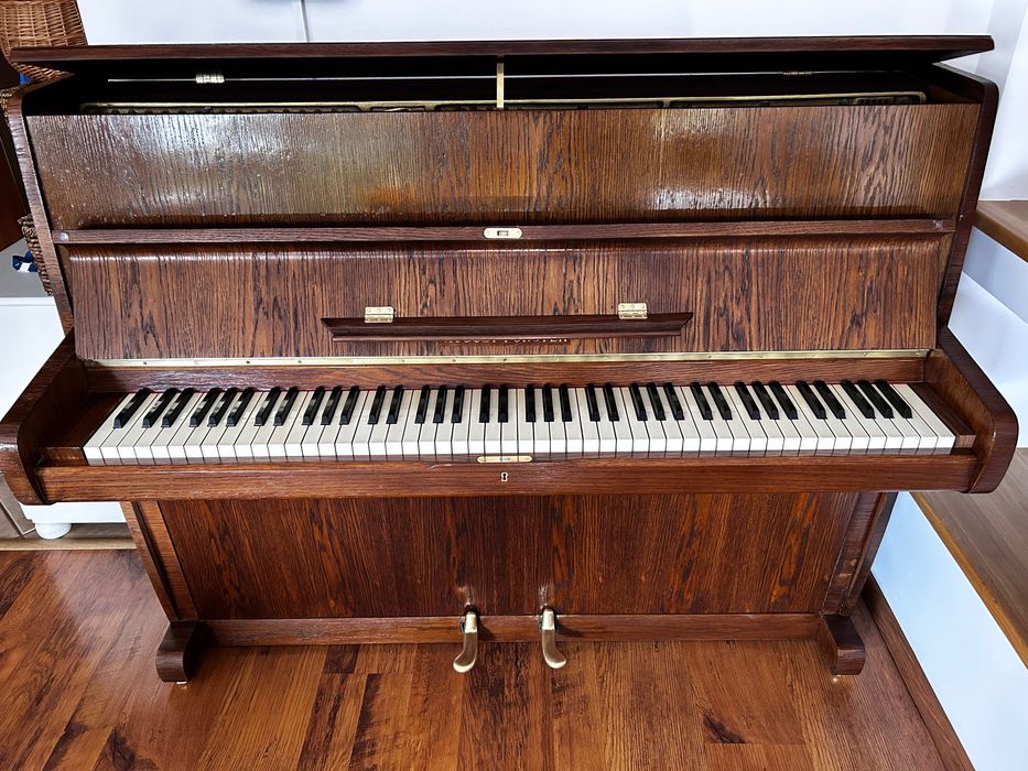 Pianino August Förster