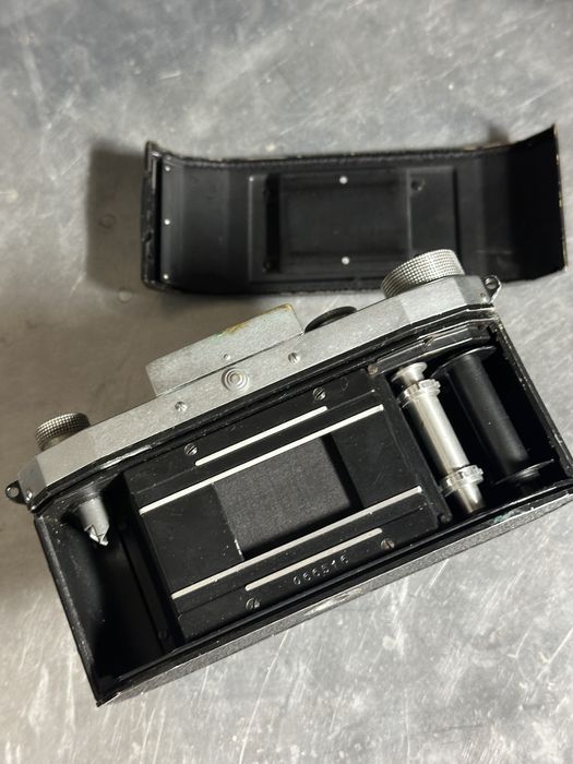 Aparat Praktiflex ok. 1947 z obiektywem Biotar 1:2 58mm, vintage