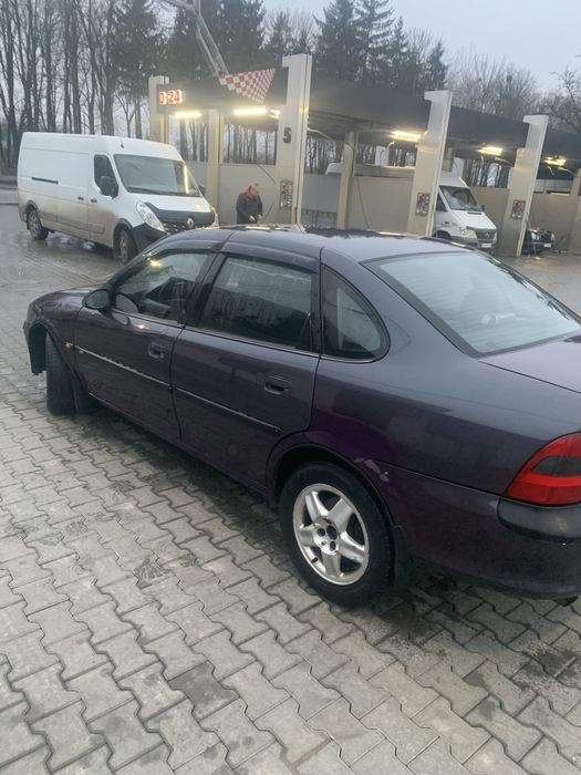 Opel Vectra B 1.8 газ бензин