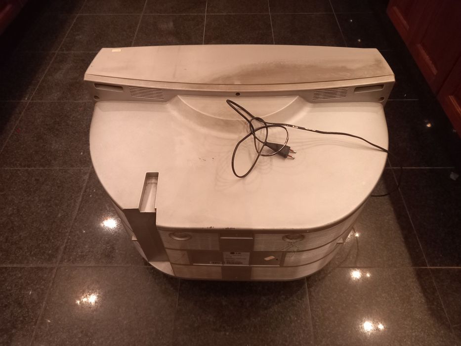 Televisão avariada marca LG