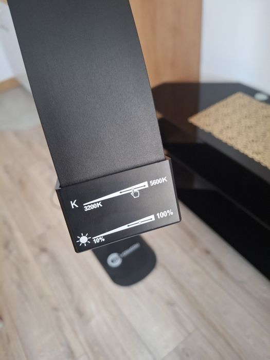 Lampa do robienia rzęs  Pol Moon III