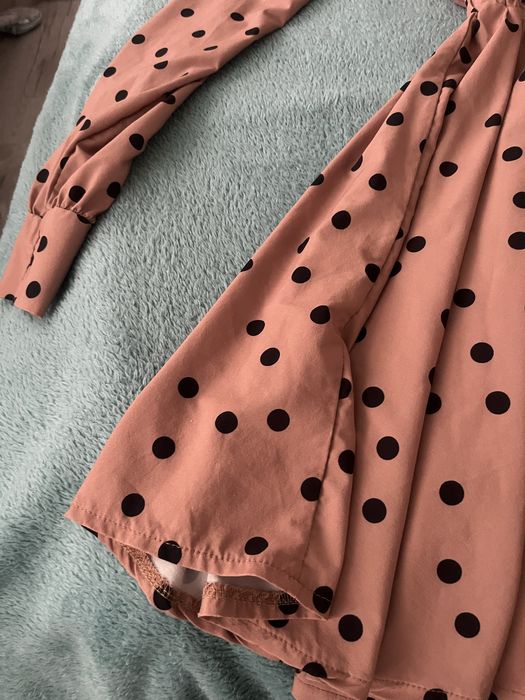 Sukienka brązowa w groszki