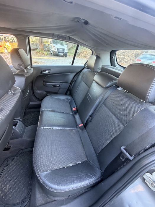 Opel astra 1.3cdti — photo 5