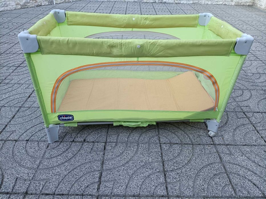 Cama de viagem / parque