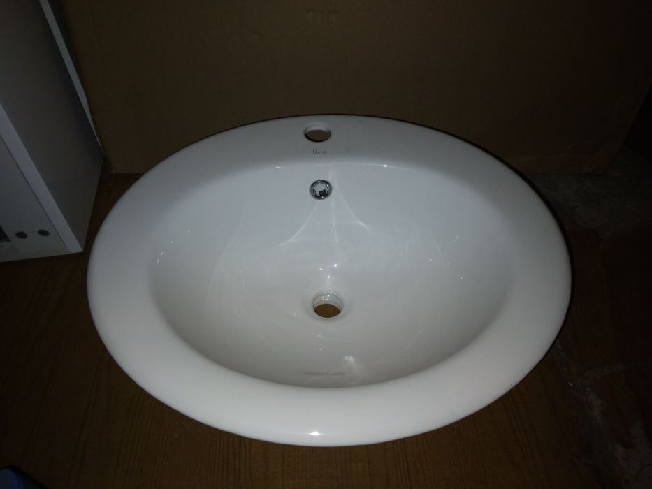 Umywalka wpuszczana Nowa