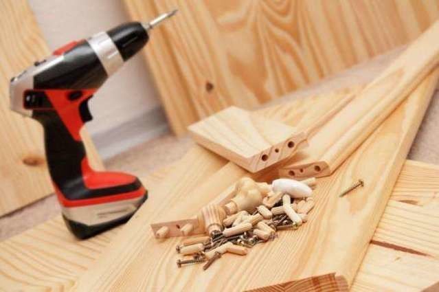 Збірка меблів,розбірка меблів,вкладання ламінату.