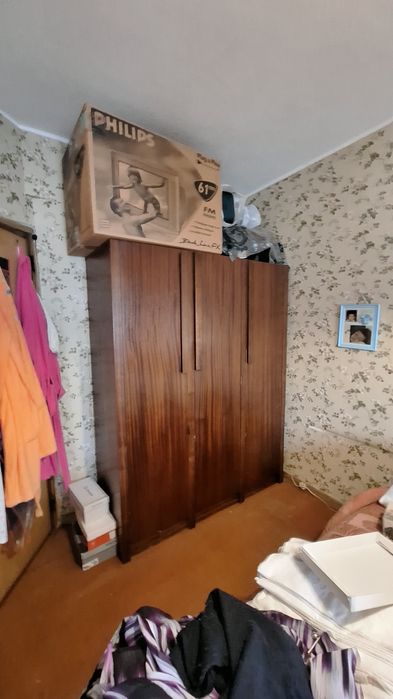 Roupeiro de 3 portas em Mogno