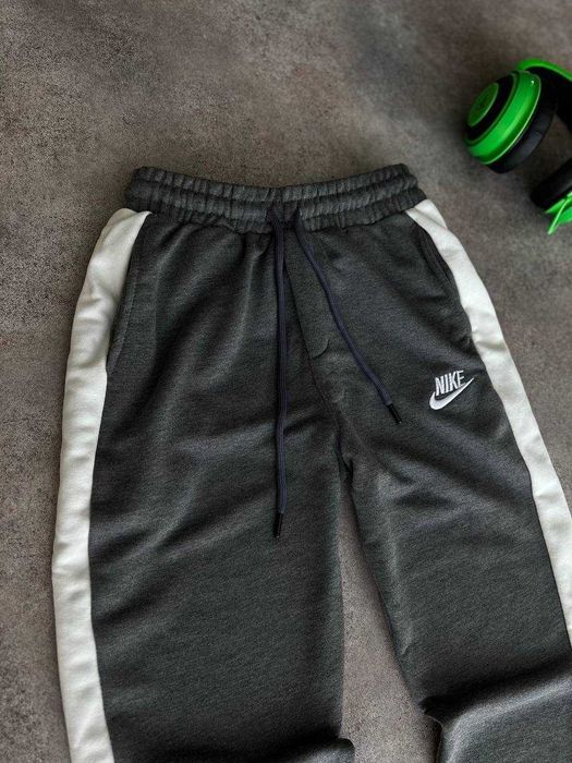Штани Nike Premium спортивні джогери з qr-code i57/40-2