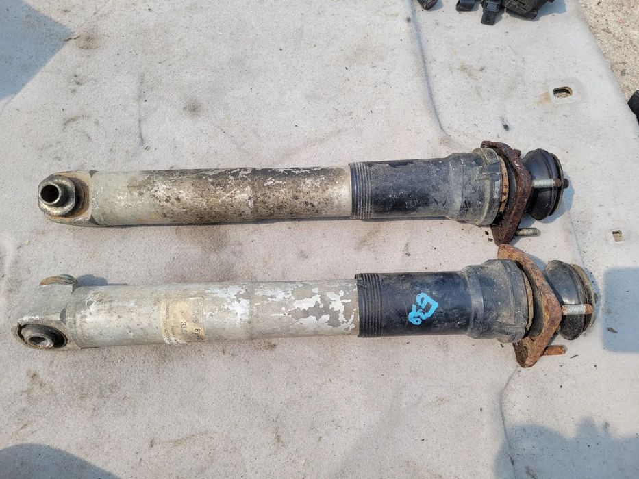 Amortyzator lewy prawy tył tylny Nivo BMW E39 Lift 3,0 D 2003r 1094057