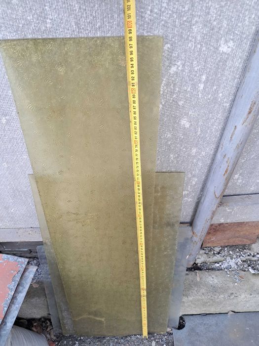 Отдам даром стекло