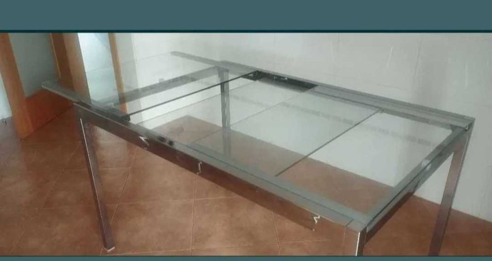 Mesa extensível de vidro