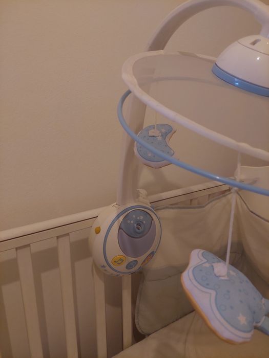 Mobile chicco com música