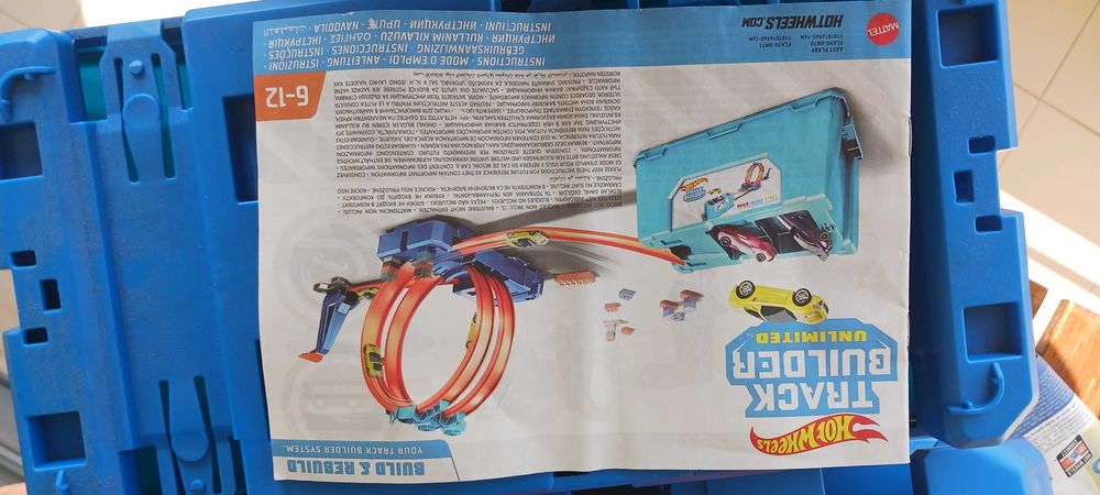 Hot Wheels Track Builder – 2 caixas de pistas + vários carros