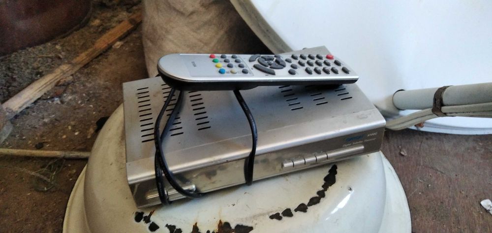 Антена спутниковая