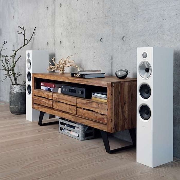 Bowers & Wilkins B&W 704 S2