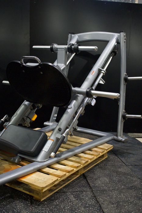 Matrix Magnum 45-Degree Leg Press