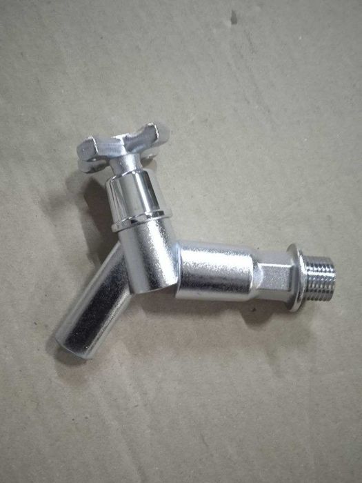 Краны поливочные шаровые с носиком, угловые и прямые 1/2", 3/4".