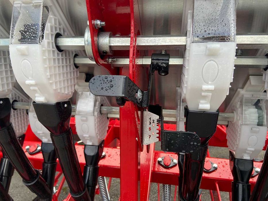 Навісна сівалка сівник 1.5 Варіаторна сівалка Деметра