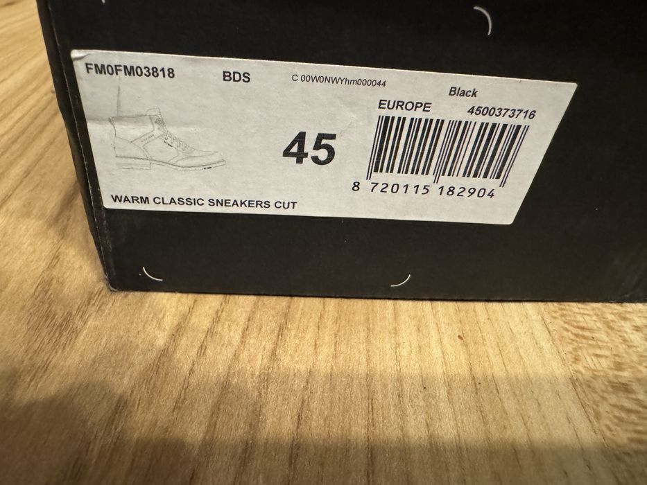 Buty trzewiki męskie skórzane Tommy Hilfiger rozm. 45