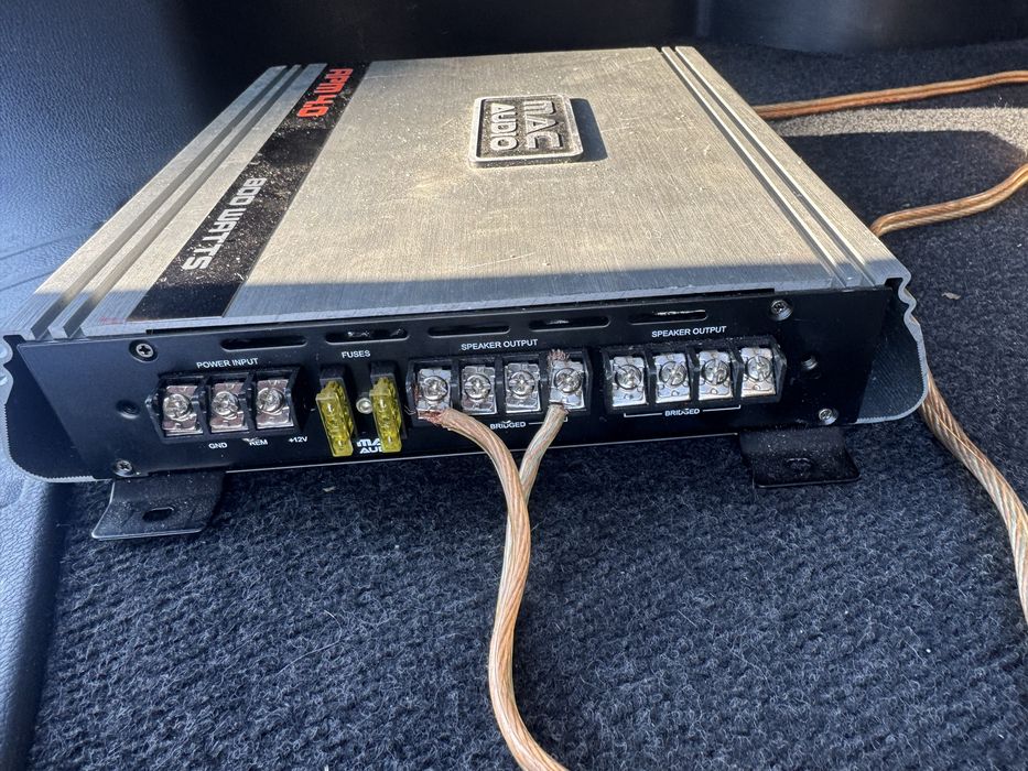 Сабвуфер JBL GT5-1204BR та Автопідсилювач