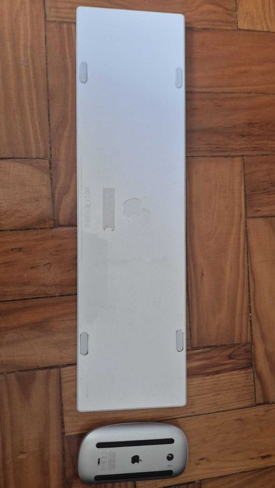 Apple Magic Keyboard & Apple Magic Mouse460313302349926401
