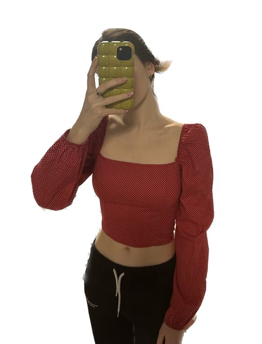 Коротка кофтинка довгим рукавом в горошок і кофта в квітковий принт