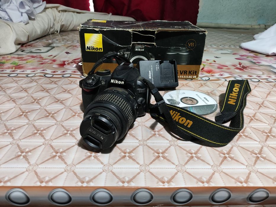 Продається фотоапарат Nikon D- 3100