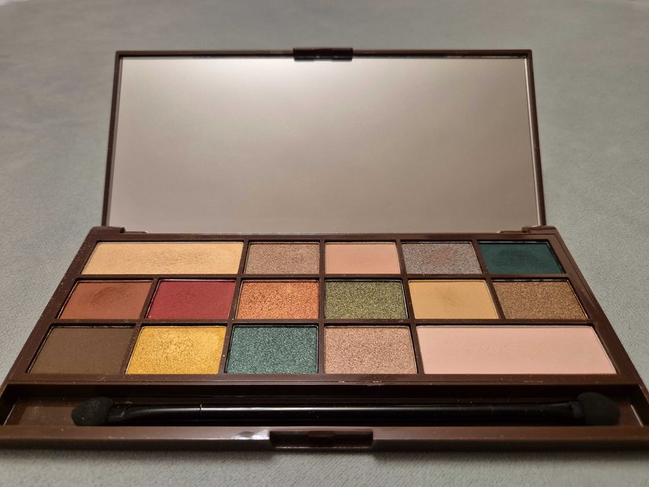 Paleta cieni do oczu Revolution MakeUp Ilovemakeup Mint Chocolate
