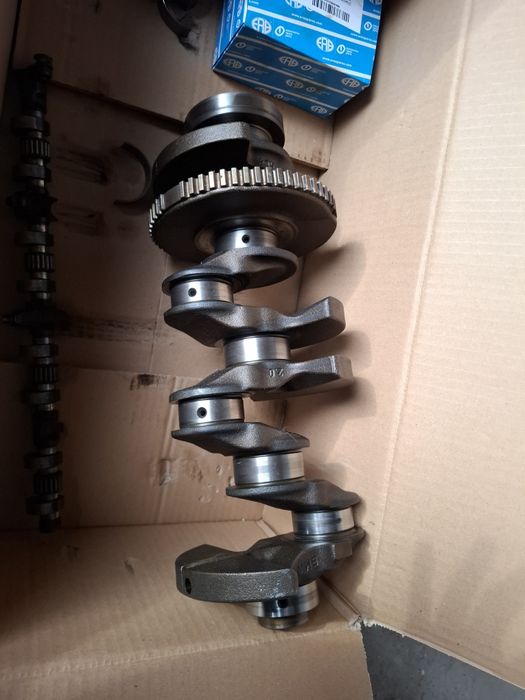 Колінвал BMW E90 N46B20