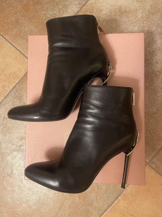 Жіночі ботильйони  Nursace