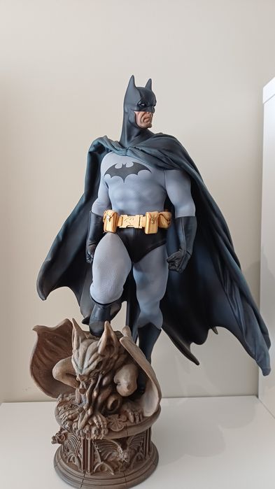 Batman DC Premium Format Sideshow Collectible