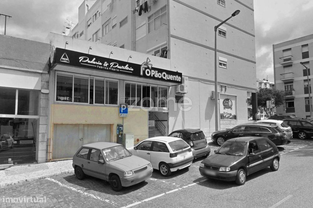 Armazém no centro de Torres Vedras.
