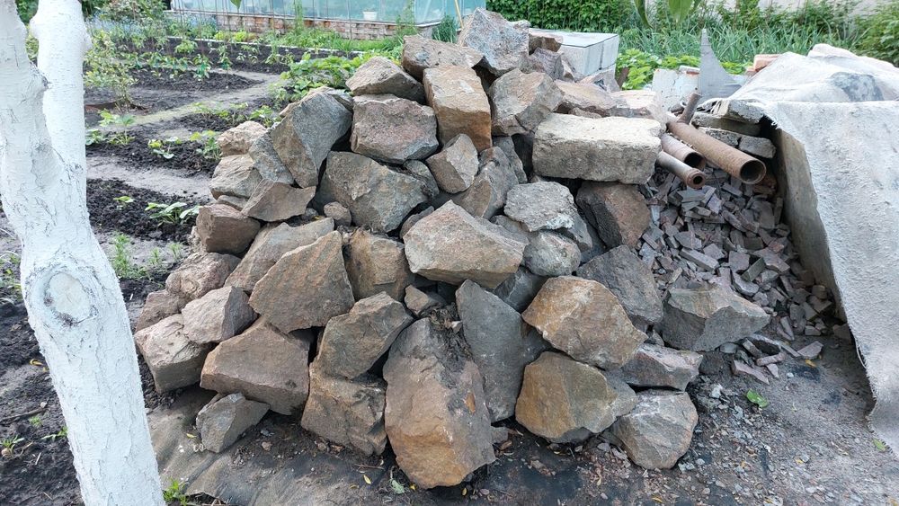 Камінь БУТ чистий