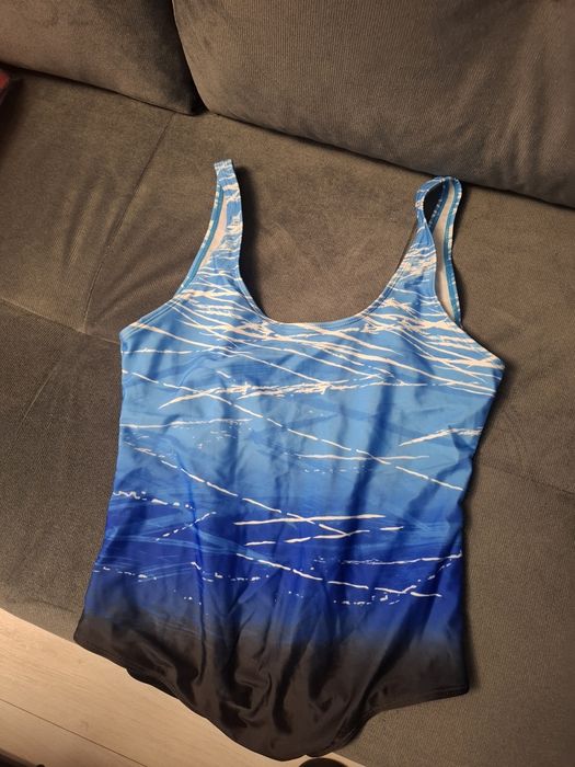 Strój kąpielowy ubrany tylko raz