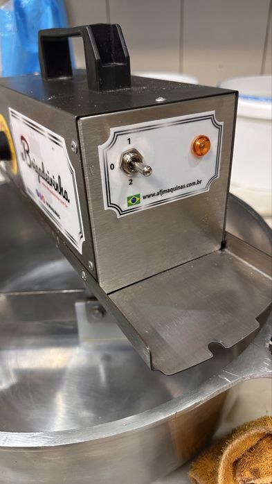 Panela amassadora BRIGADEIRINHA