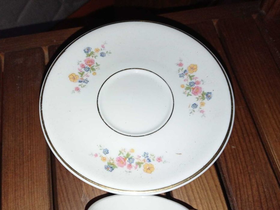 Serviço de chá em porcelana