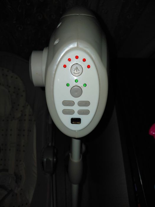 крісло-гойдалка Carrello Nanny