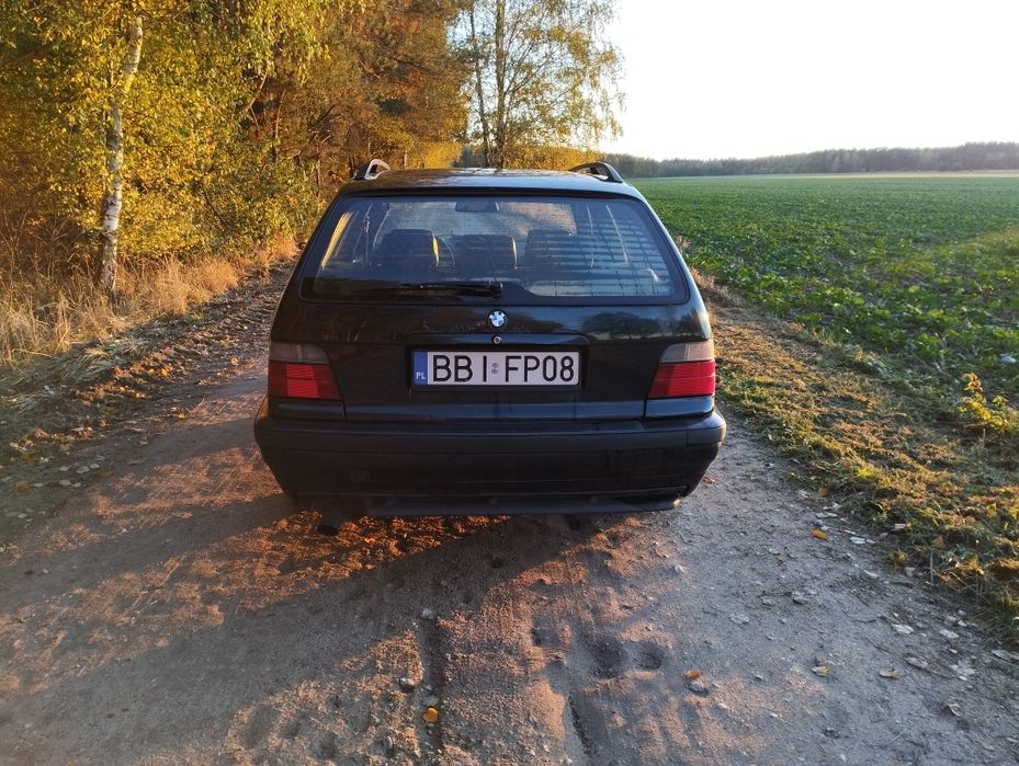 BMW e36 323i Touring