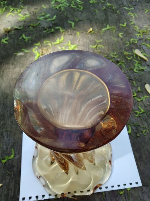 Ваза Чешская богемия стекло винтаж 60 - х жёлтая