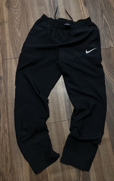 Штани нейлонові Nike
