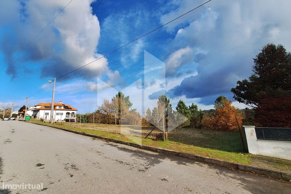 Lote de Terreno  Venda em Santiago de Besteiros,Tondela — Santiago de Besteiros, Viseu