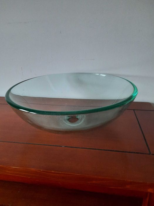 umywalka nablatowa szklana okrągła przezroczysta