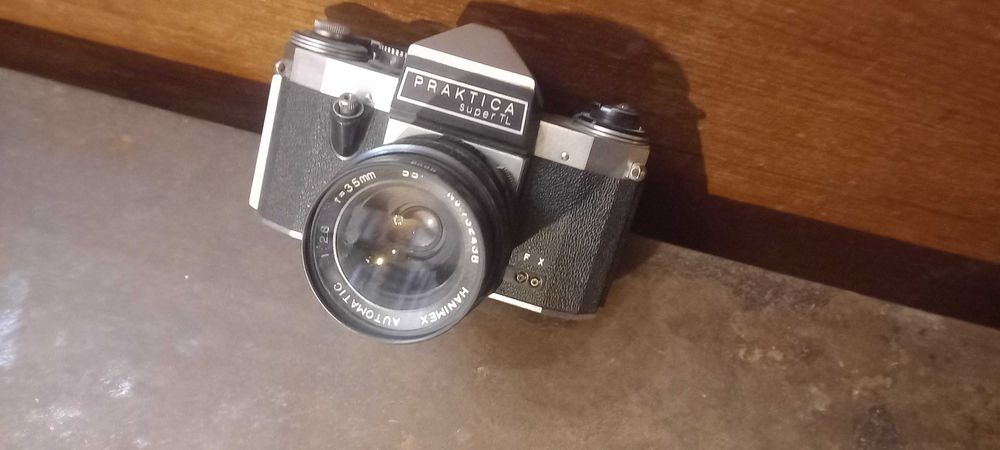 aparat fotograficzny praktica super TL