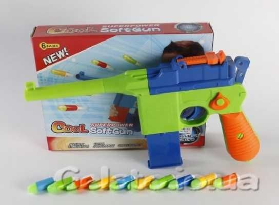 Автомат стріляє гелевими кулями