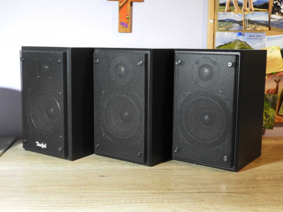 Kolumny Teufel M 80 część zestawu stereo lub kina domowego.