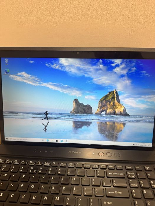 Laptop Sony Vaio PCG-81411M bardzo dobry stan SSD Win10 ładowarka